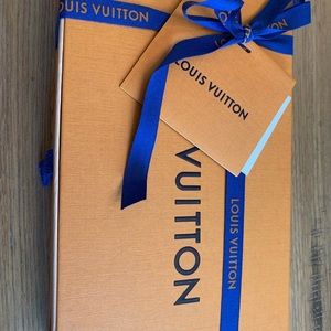 Louis Vuitton Accessories - Louis Vuitton bandeau Louis Vuitton Accessories - Louis Vuitton bandeau